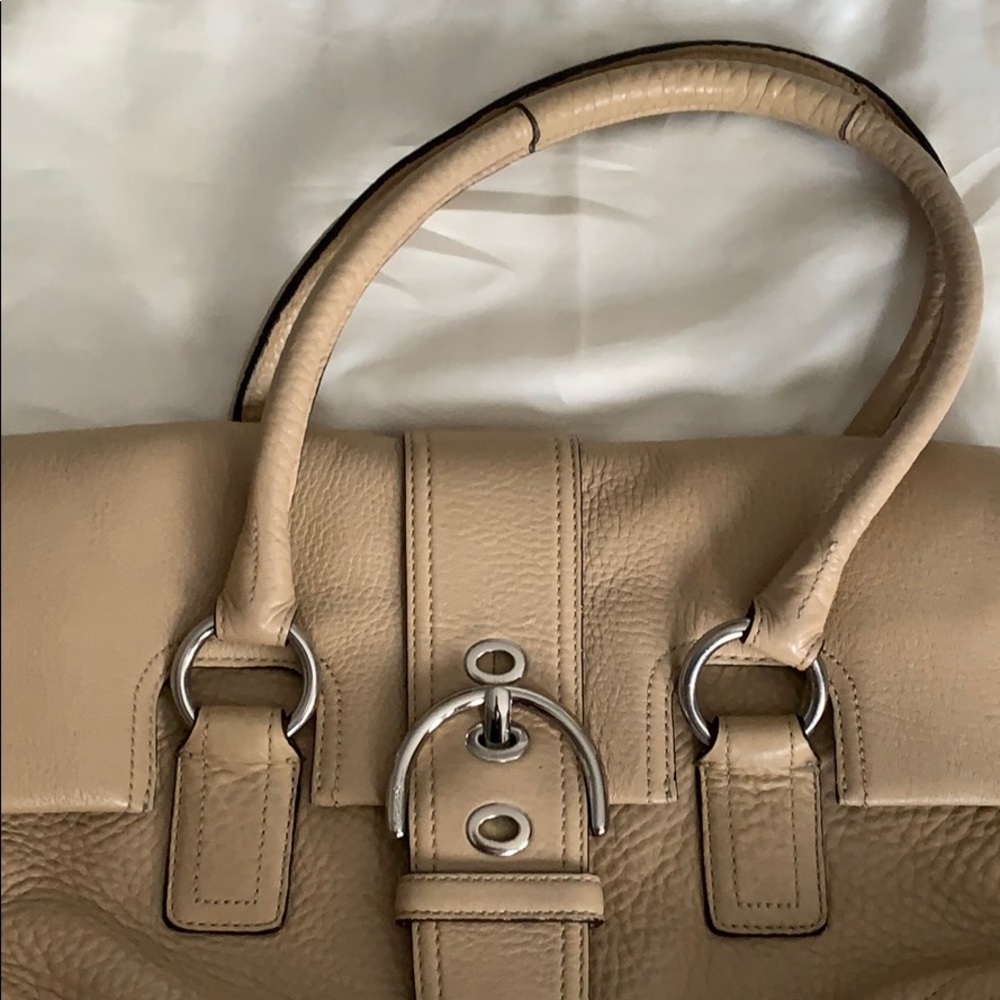 Coach Leather Set - Picture 5 of 16
